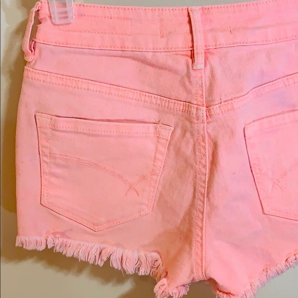 Bullhead | Salmon Pink Hipster Cut Off Shorts - Picture 4 of 5